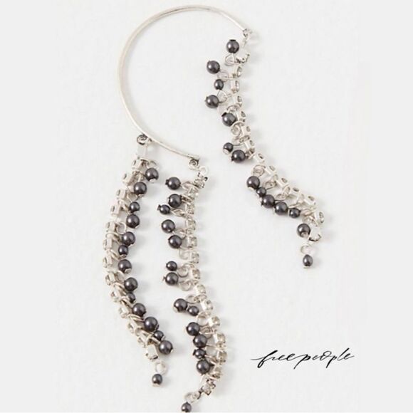 New Free People Judy Pearl Ear Chain with Rhinestones and Pearls Ear Cuff - Picture 1 of 13